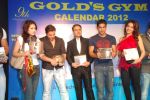 Shazahn Padamsee, Prateik Babbar, Sohail Khan, Tulip Joshi at Gold Gym calendar launch in Bandra, Mumbai on 24th Jan 2012 (47).JPG